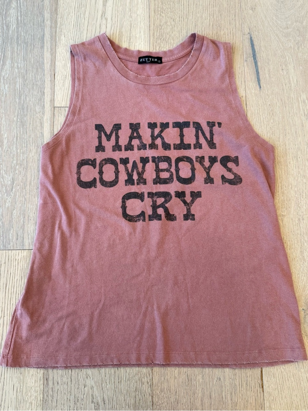 NWOT Zutter "Makin' Cowboys Cry" Distressed Graphic Tank Mauve Pink Size Small